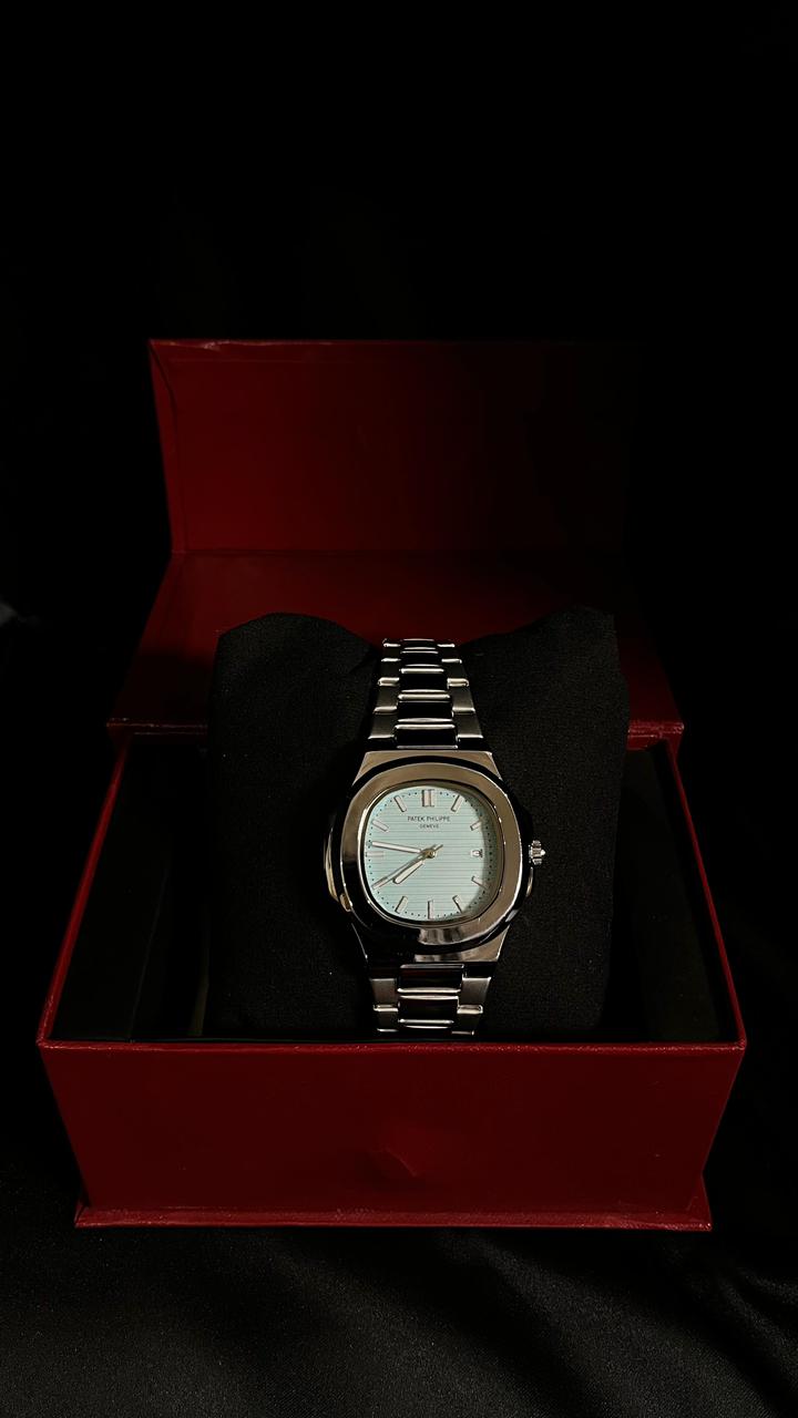Patek Phillippe Geneve Nautilus in Stainless Steel