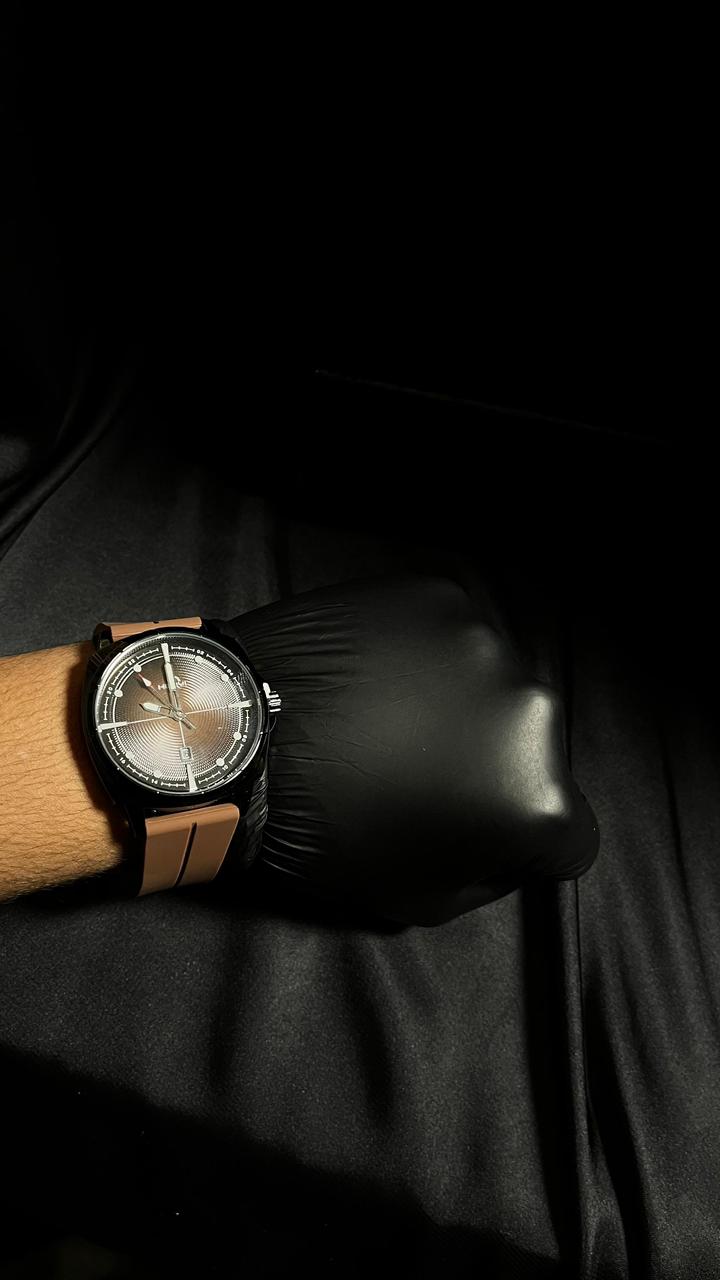 HERYI Boy's Watch in Black Dail